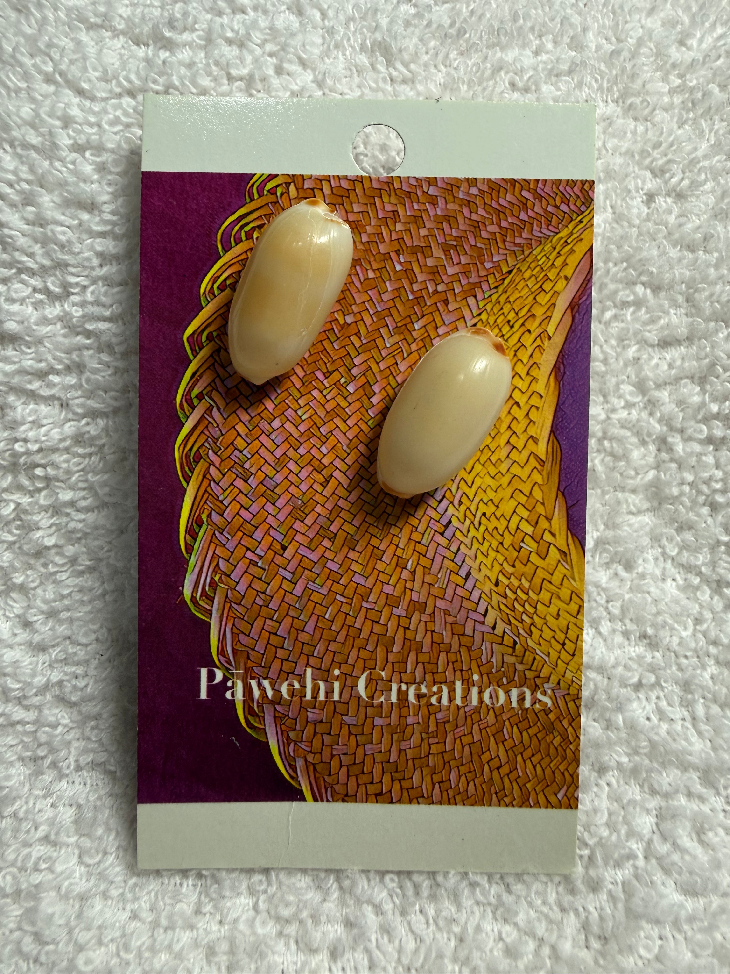 PP 007: Antique shell earrings