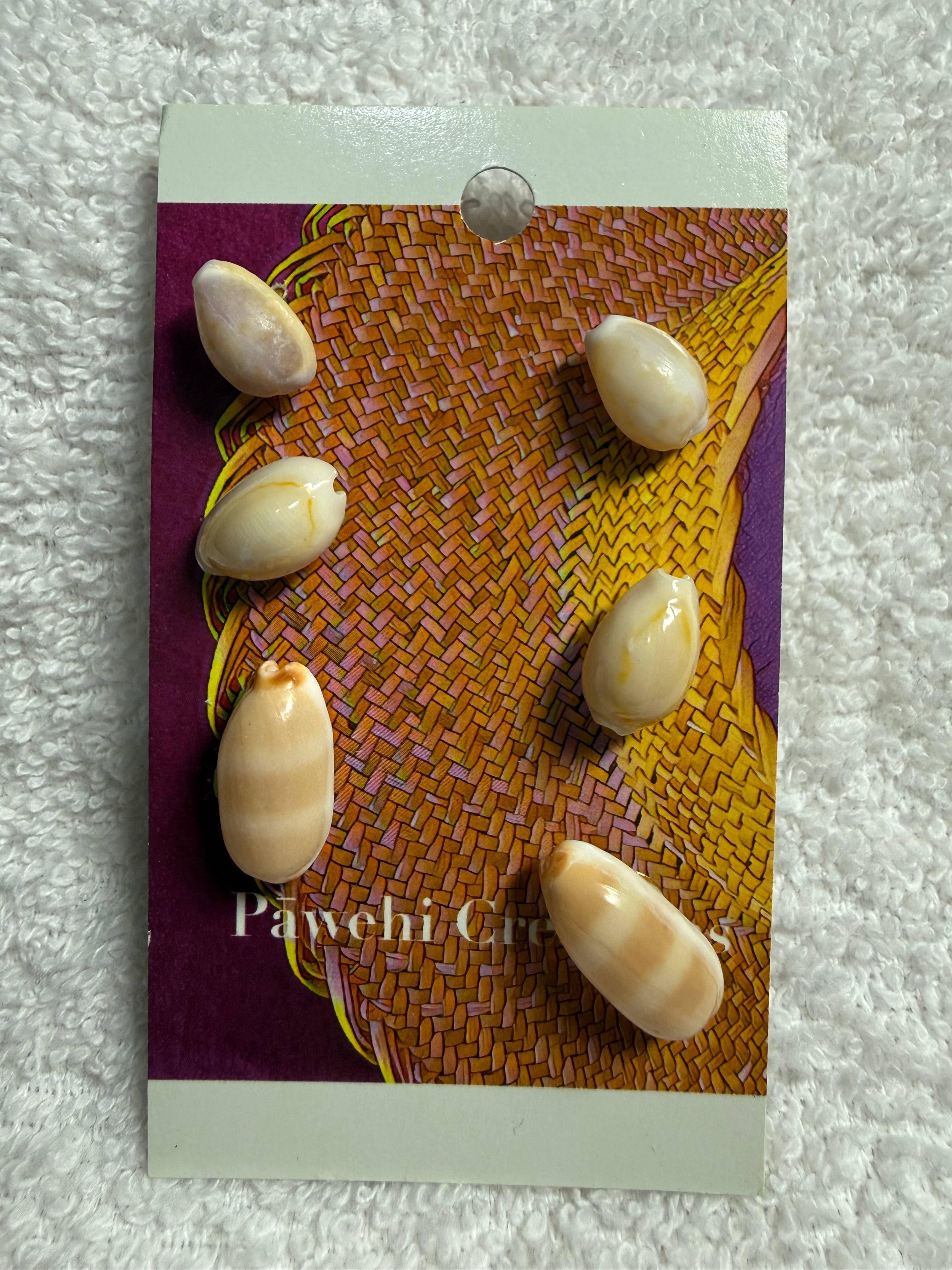 PE 284: Antique shell earrings