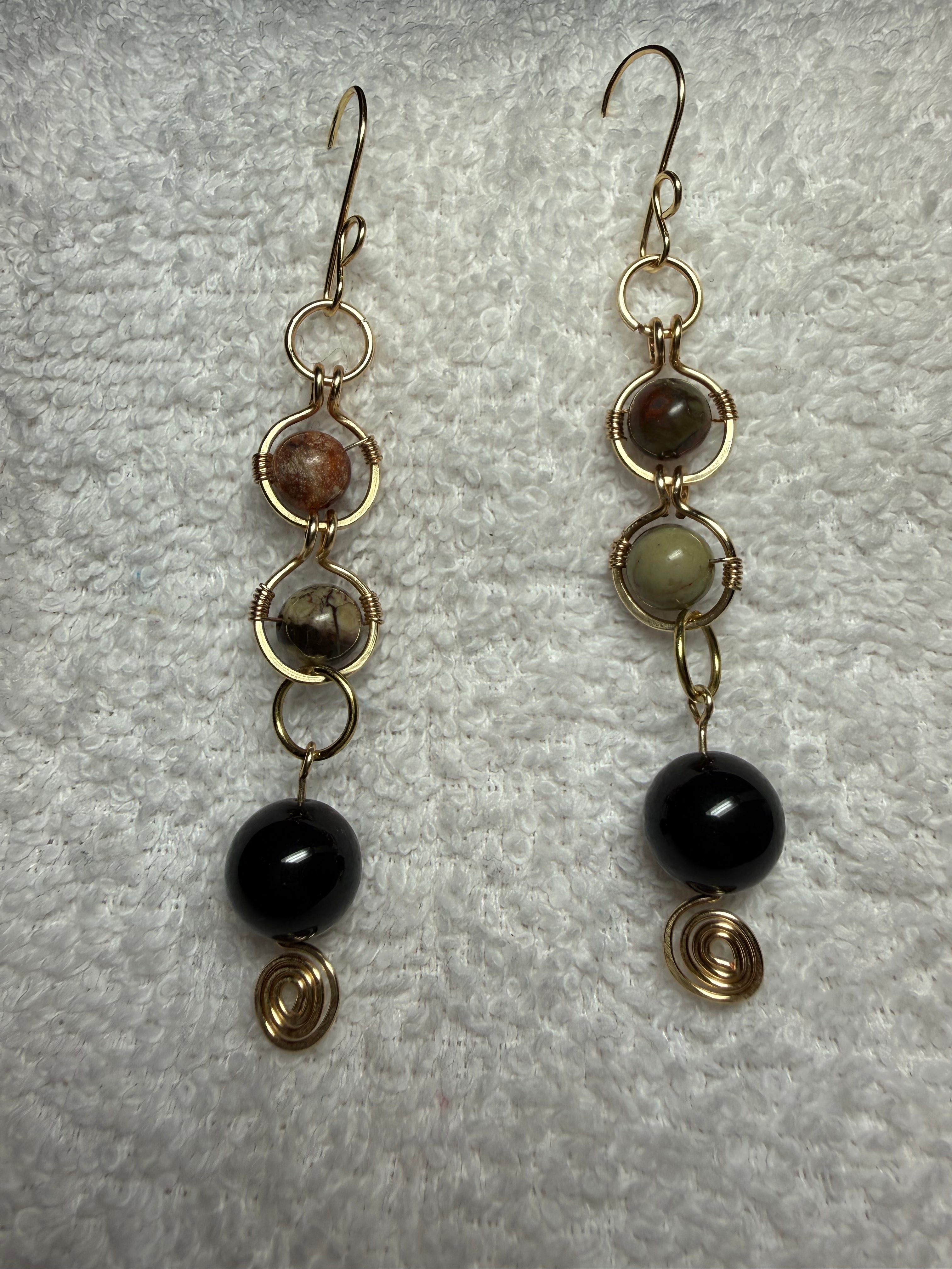 PPIKO 02: Gemstones with wirework earrings