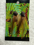 HC 04: Feather and antique shell earring clips