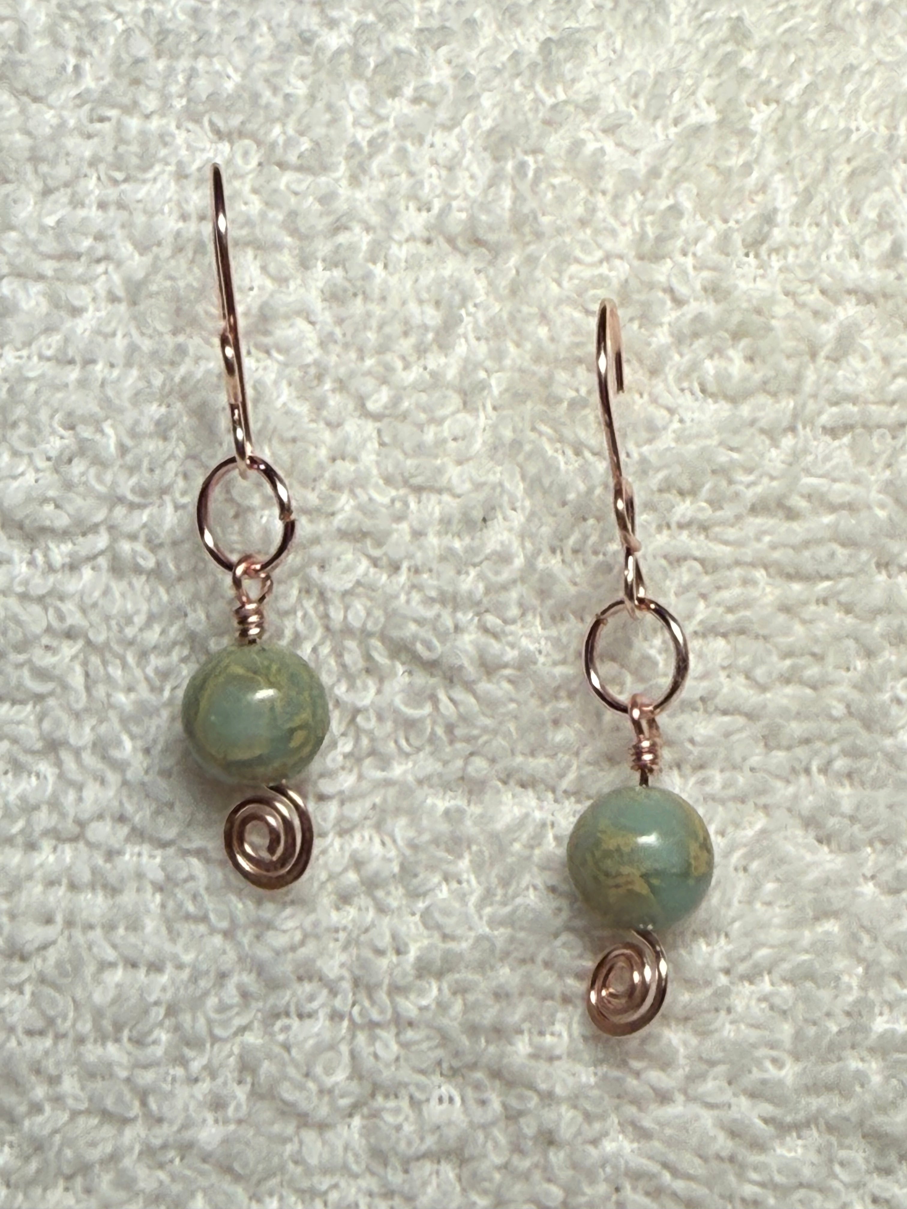 P6: Gemstones with wirework earrings