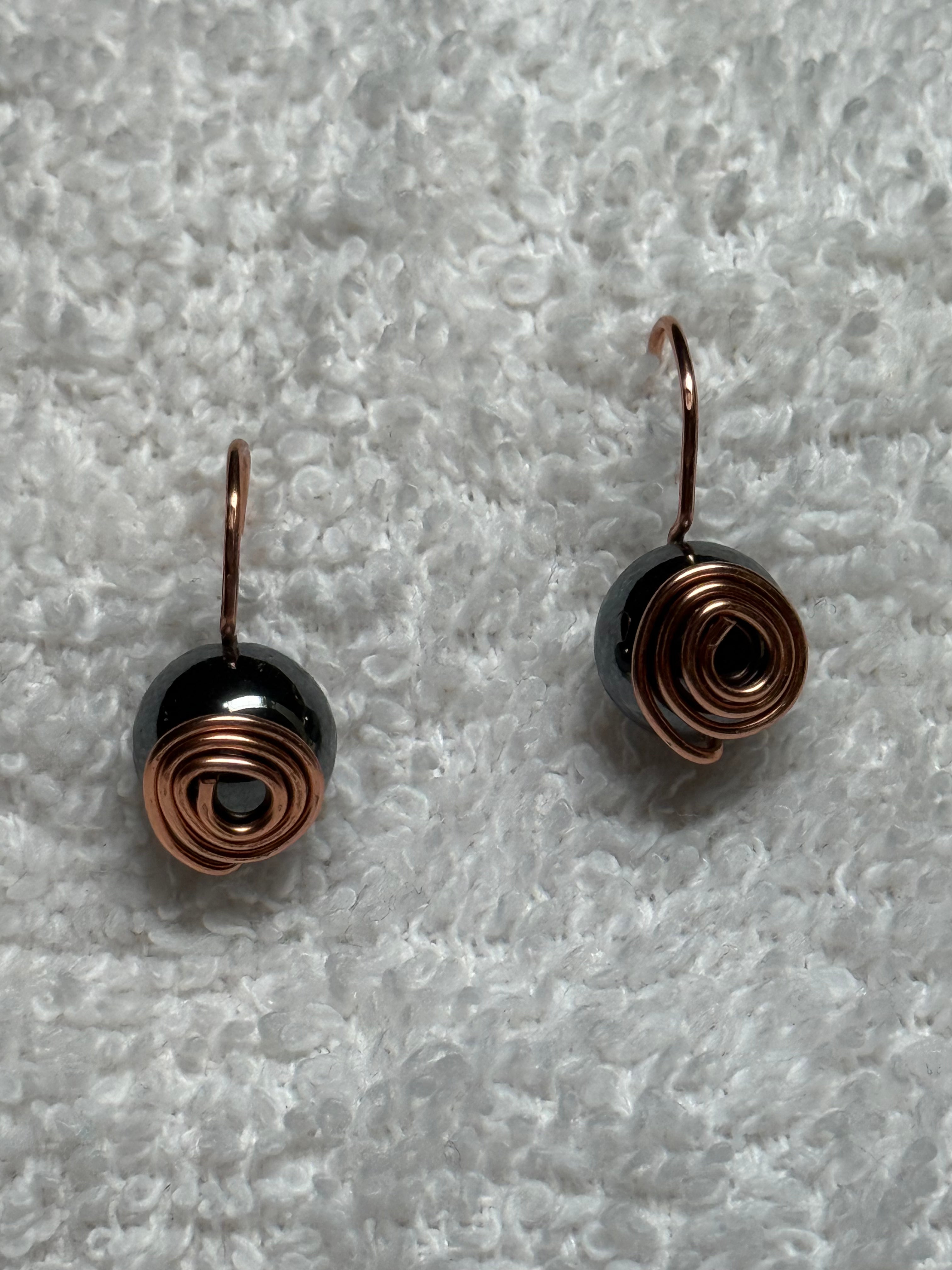 Piko 14: Gemstone wirework earrings