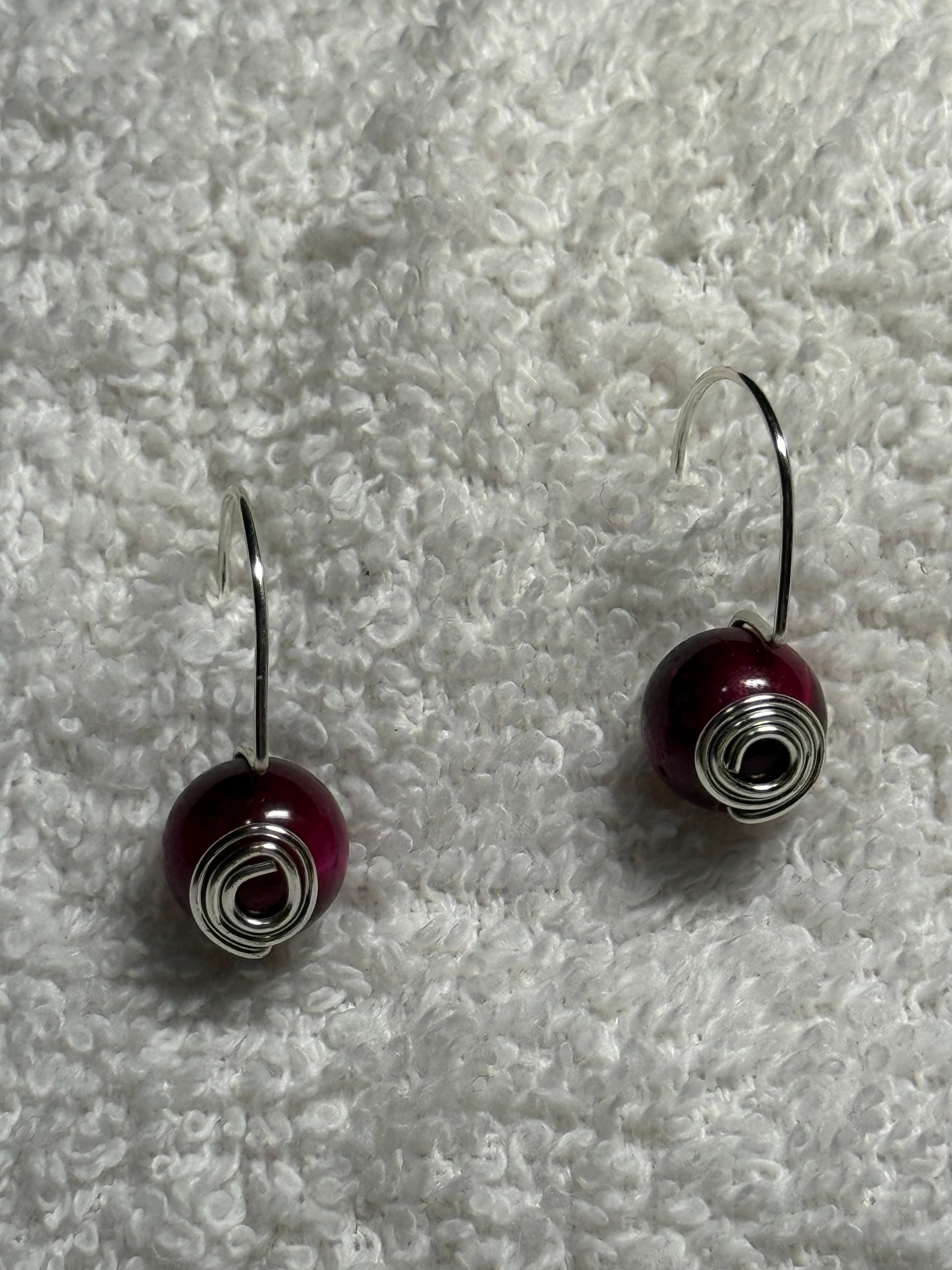 Piko 23: Gemstone wirework earrings