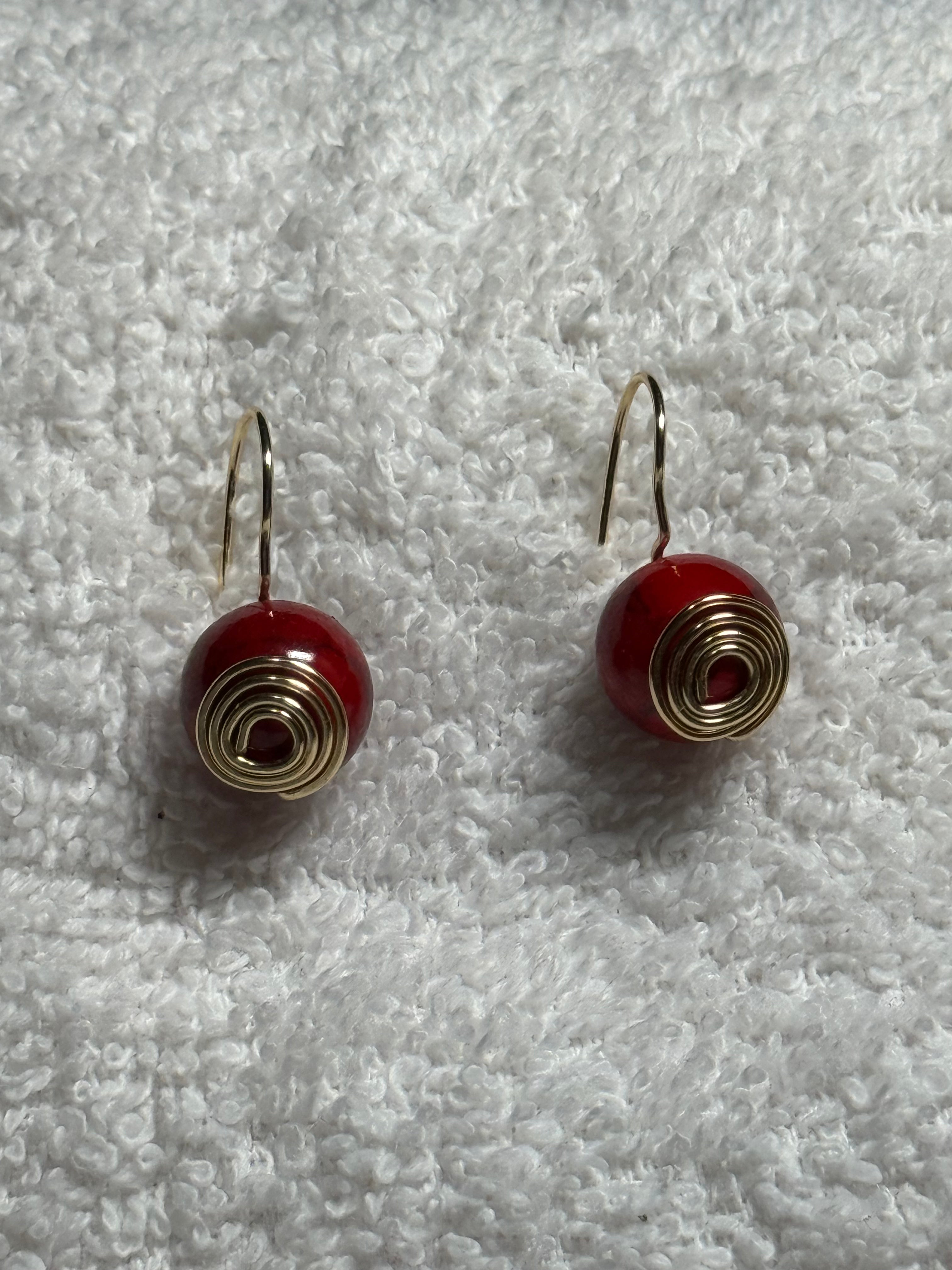 Piko 27: Gemstone wirework earrings