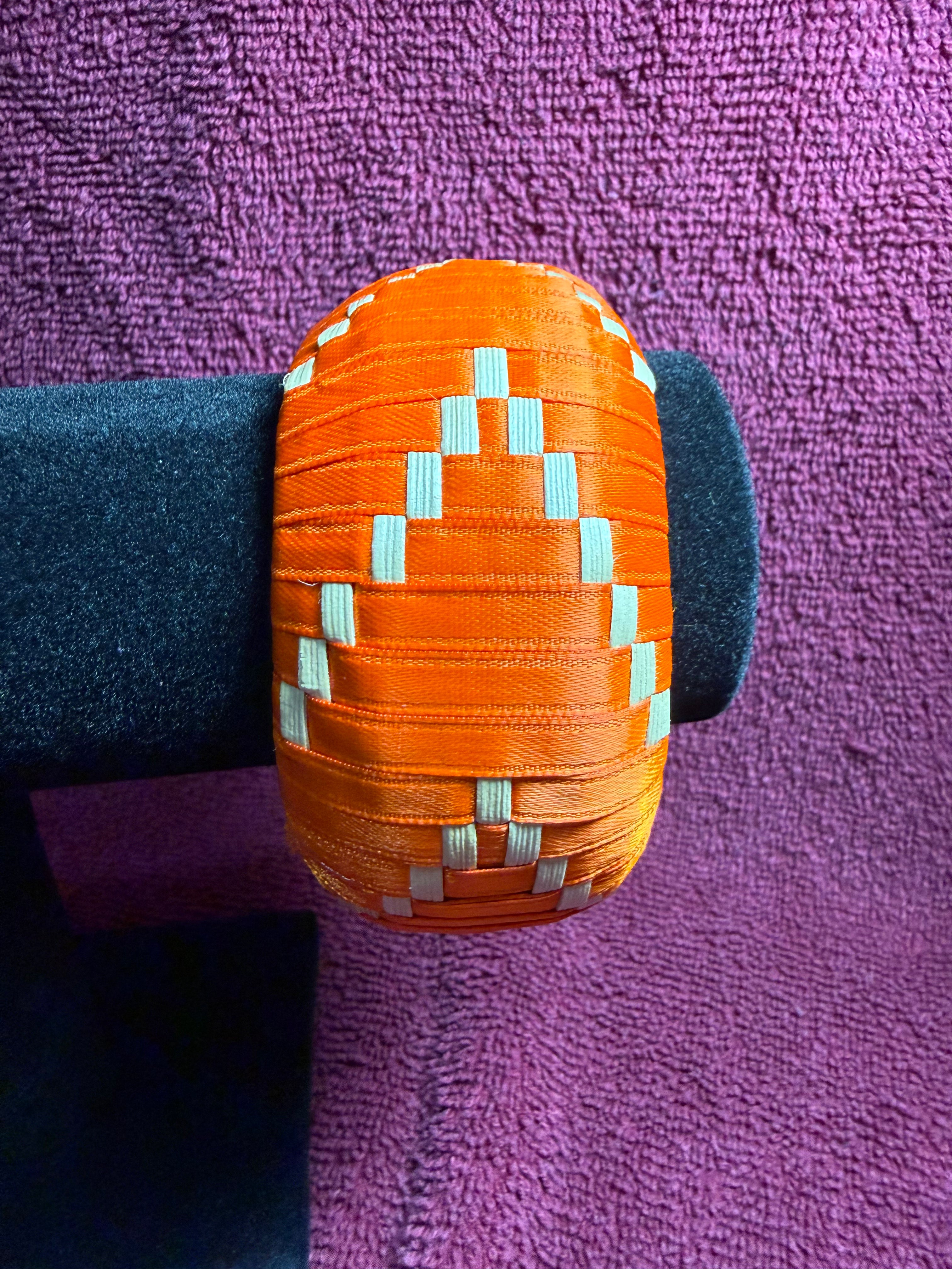 APO 45: Ribbon and raufara barrel bracelet