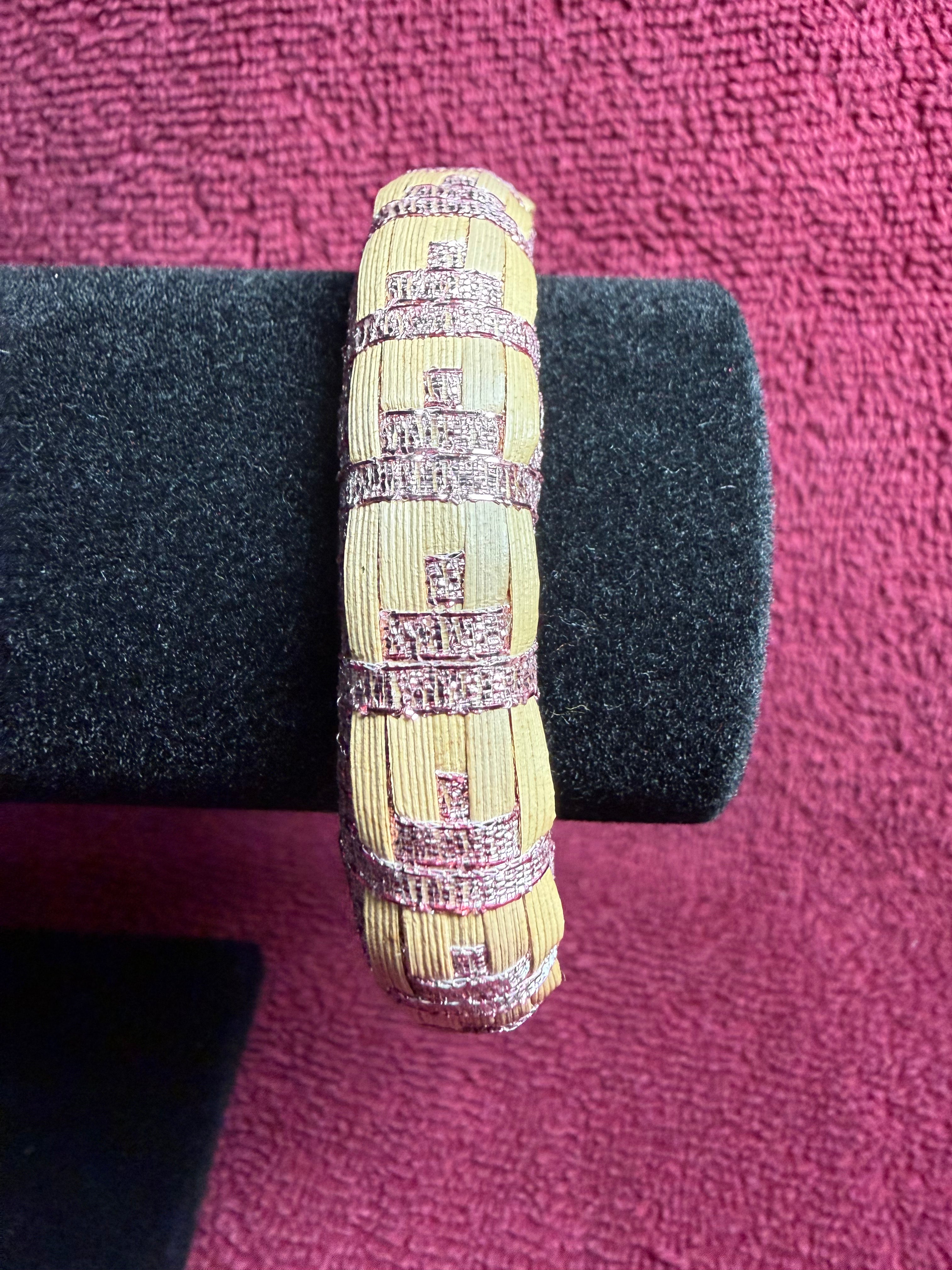 APO 002: Raufara and ribbon barrel bracelet