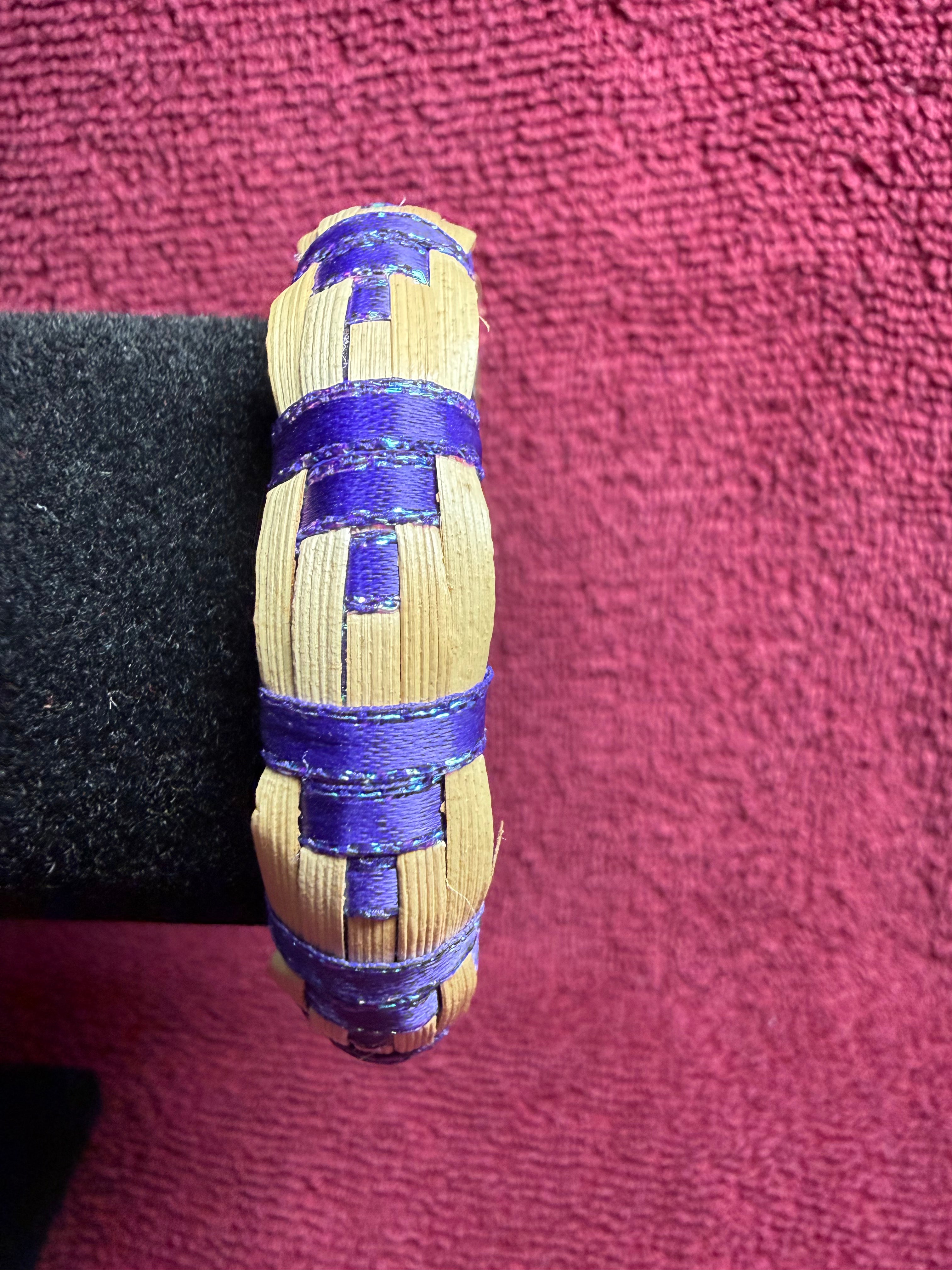 APO 0065: Raufara and ribbon barrel bracelet