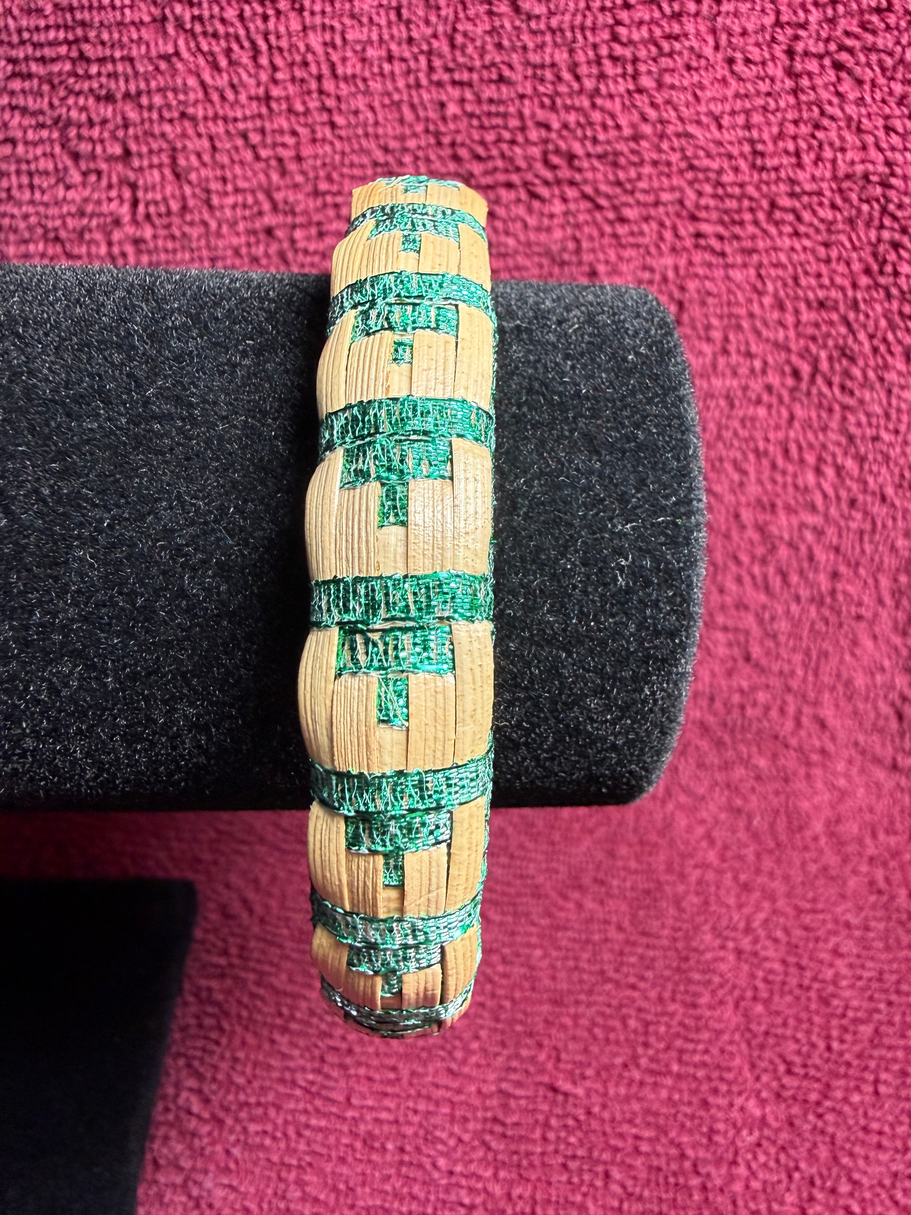 APO 0069: Raufara and ribbon barrel bracelet