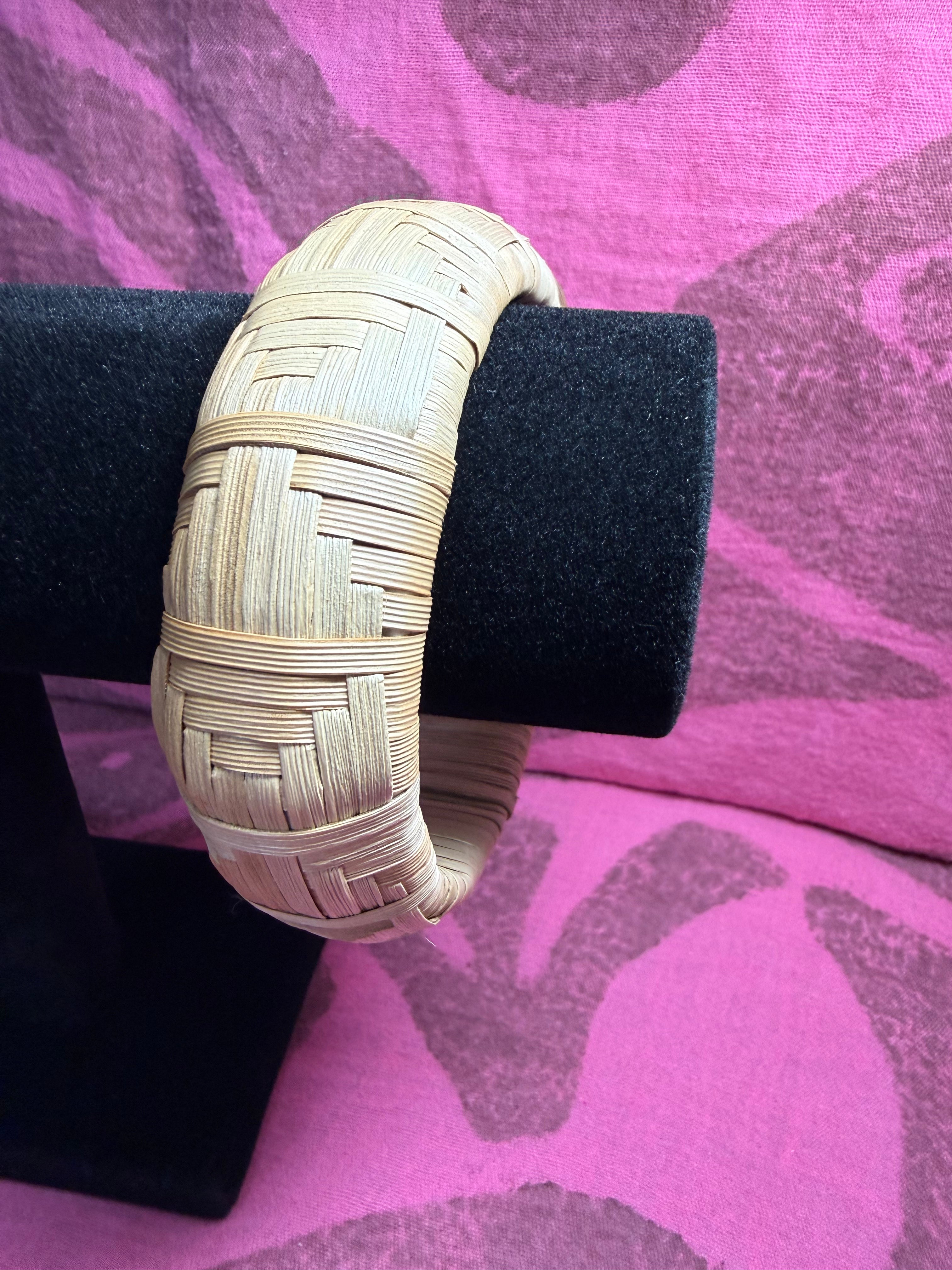 APO 101: Raufara bracelet