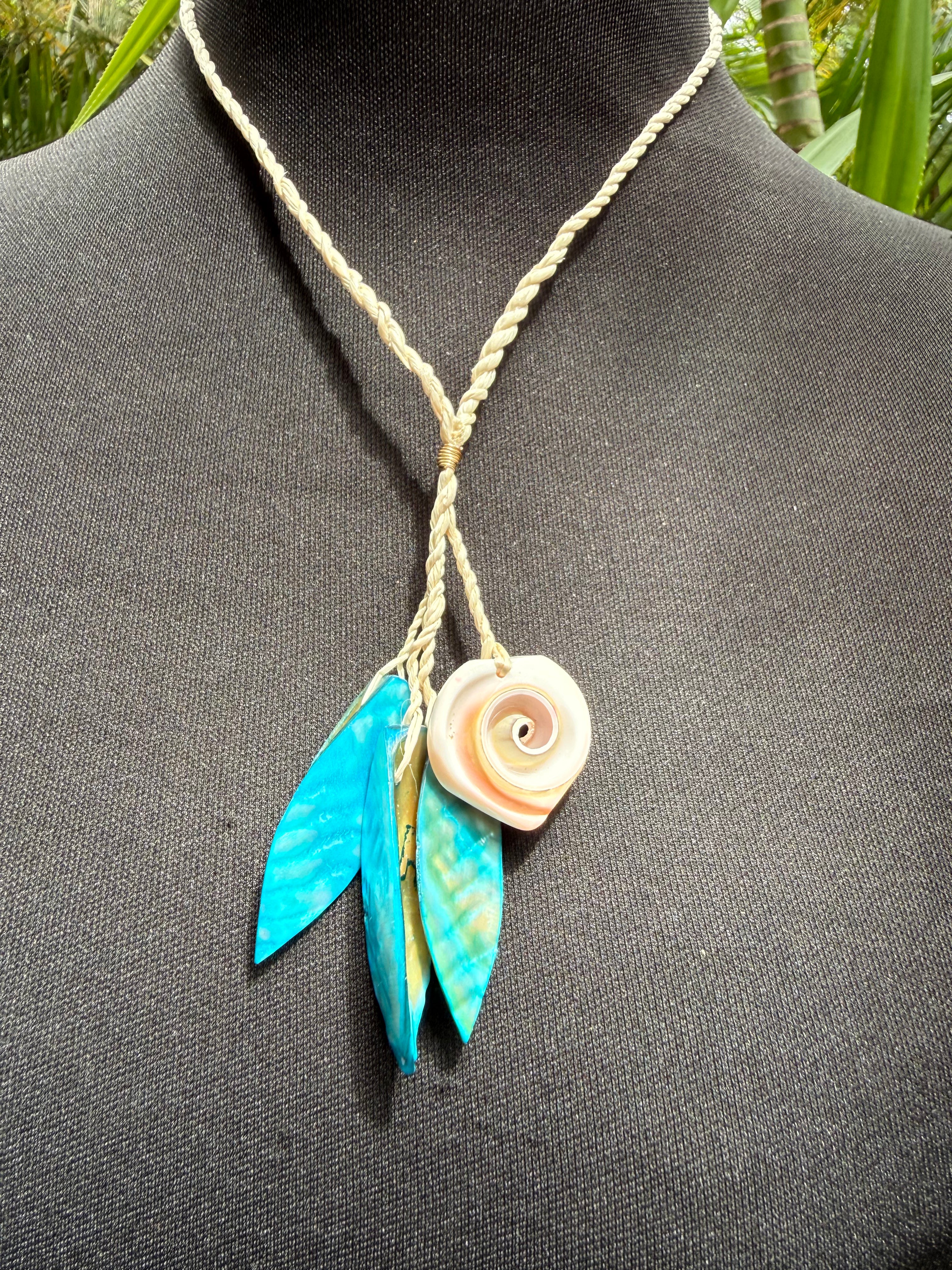 RN 07: Rito necklace